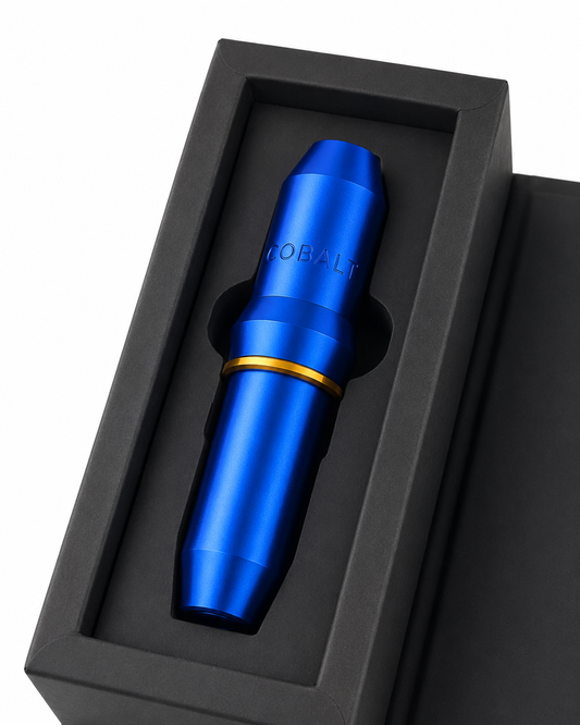 COBALT macchinetta PMU ibrida blu nella confezione protettiva professionale
