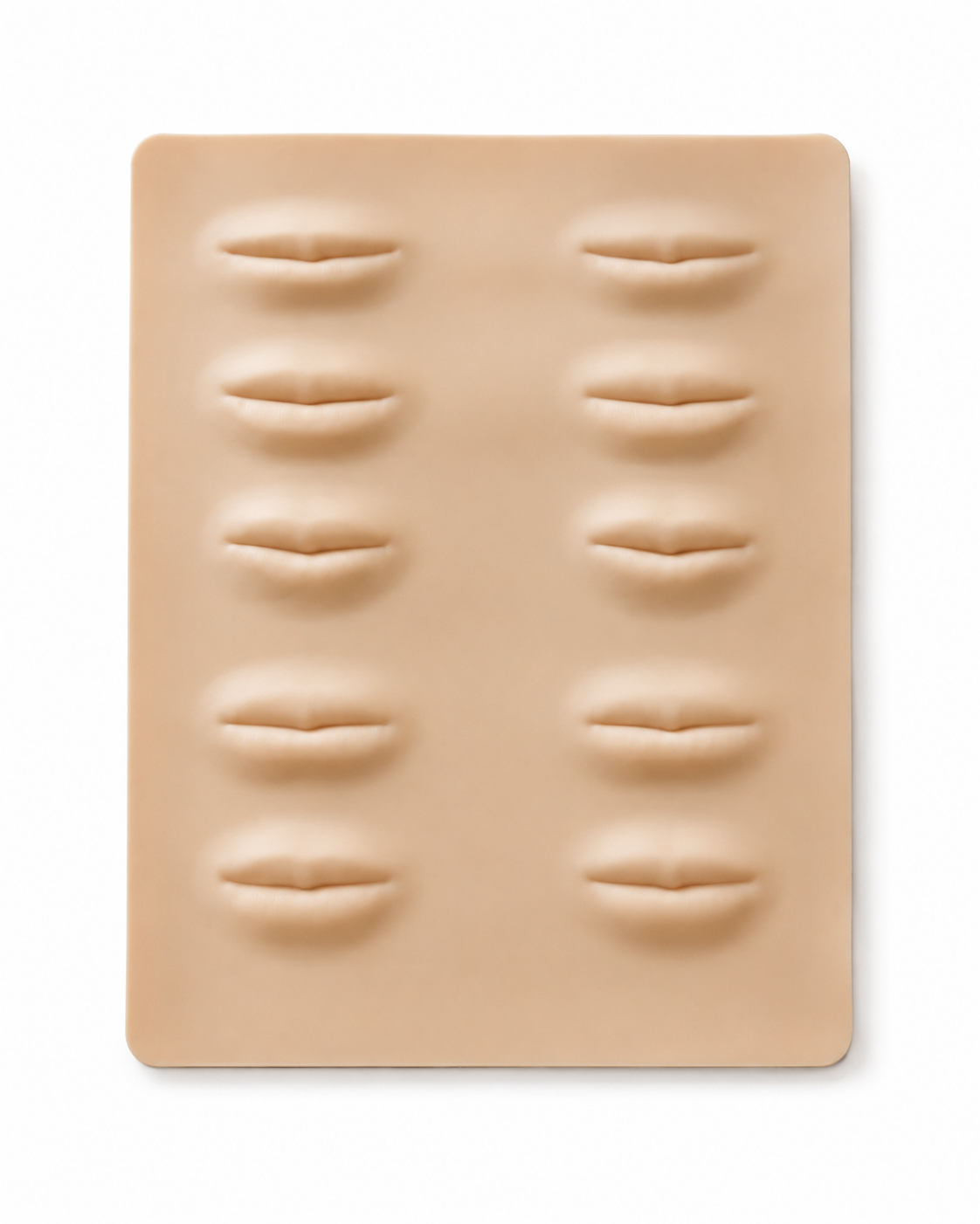 Pelle sintetica in silicone con dieci sagome di labbra in rilievo per esercitazioni di trucco permanente, lip blush e micropigmentazione.